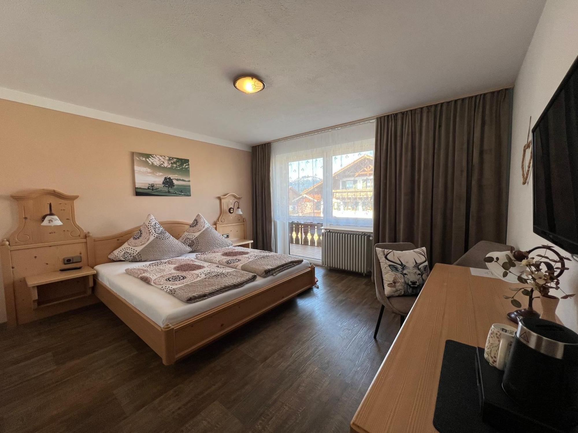 Gaestehaus-Pension Keiss Hopferau Bagian luar foto