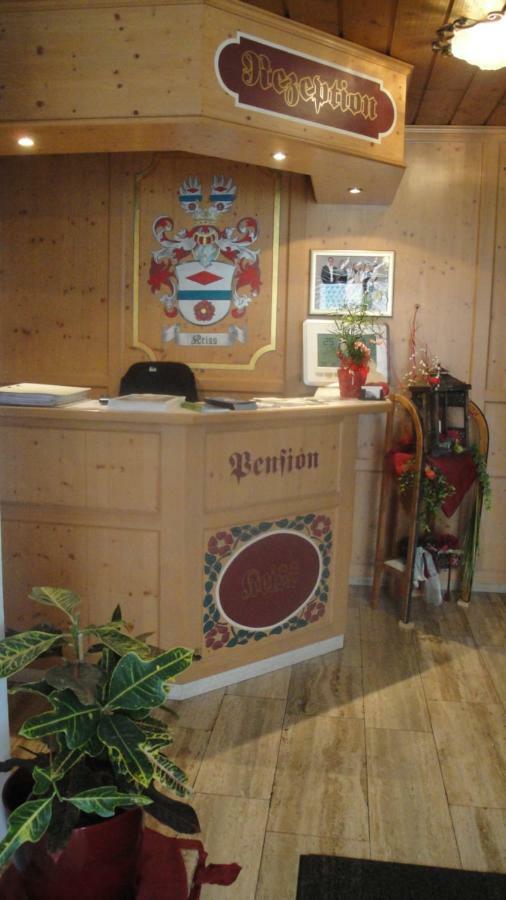 Gaestehaus-Pension Keiss Hopferau Bagian luar foto