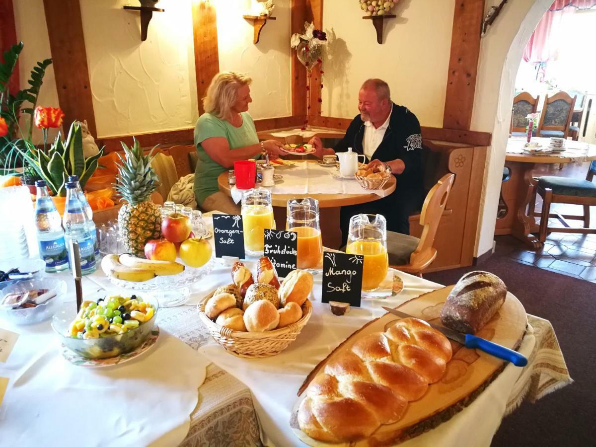 Gaestehaus-Pension Keiss Hopferau Bagian luar foto