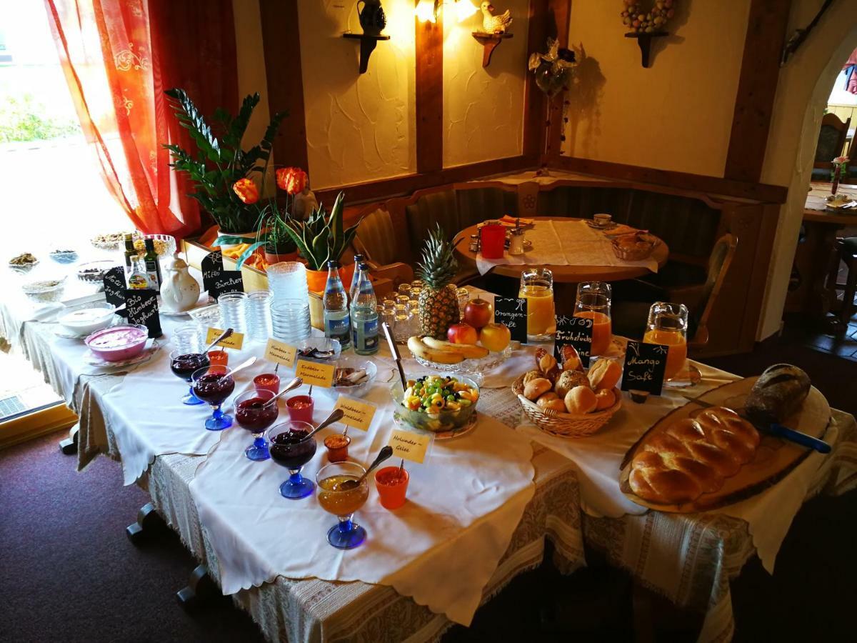 Gaestehaus-Pension Keiss Hopferau Bagian luar foto