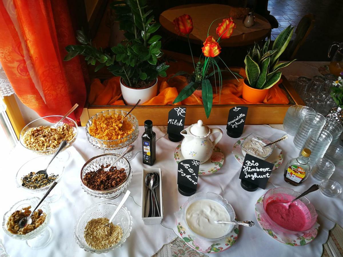 Gaestehaus-Pension Keiss Hopferau Bagian luar foto